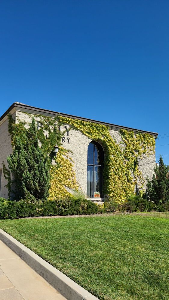 Baily Winery Main Tasting Room Exterior